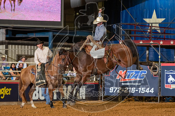 2020_06_06_Mesquite_Saddle_Bronc_Riding_Cole Franks_484_Silva