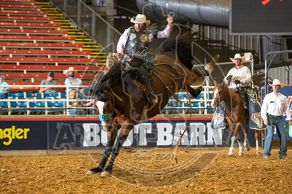 2020_06_13_Mesquite_Saddle_Bronc_Riding_461_Silva