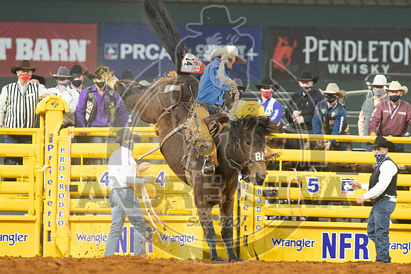 2020_Dez_06_WNFR_Saddle_Bronc_Brody Cress_319