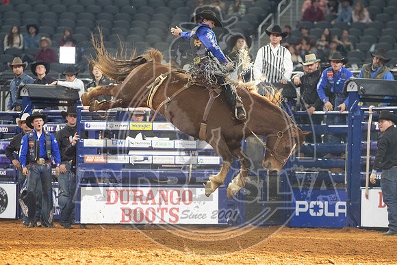 2021_TheAmerican_Saddle Bronc_Ryder Wright_AndreSilva_913