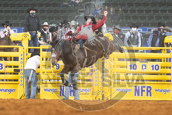 2020_Dez_06_WNFR_Bareback_Leighton Berry_127