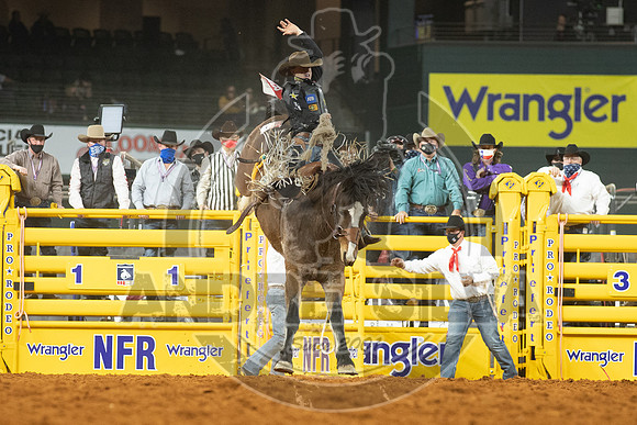 2020_Dez_06_WNFR_Saddle_Bronc_Zeke Thurston_310