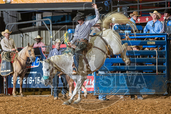 2020_06_13_Mesquite_Saddle_Bronc_Colton_Ray_Williams_395_Silva