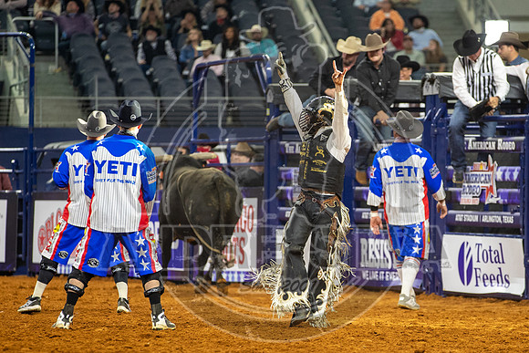 2021_TheAmerican_Bull Riding_Sage Kimzey_AndreSilva_975