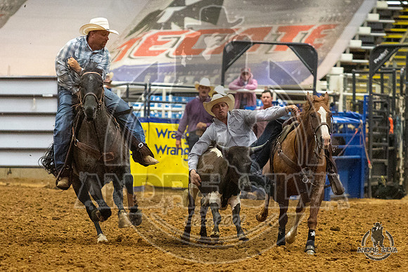07_06_19_Mesquite_Steer_Wrestling,_Austin Courmier_071_Silva