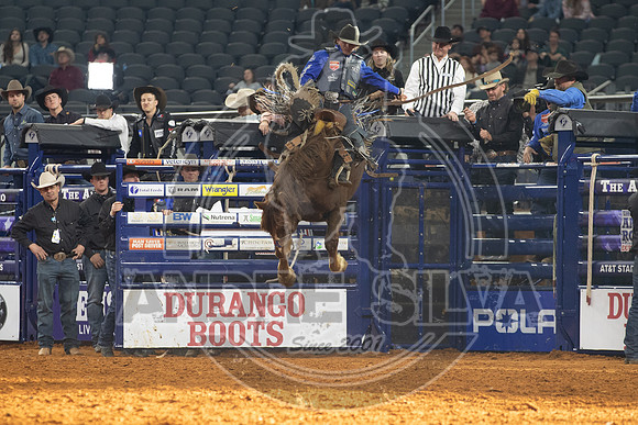 2021_TheAmerican_Saddle Bronc_Ryder Wright_AndreSilva_911
