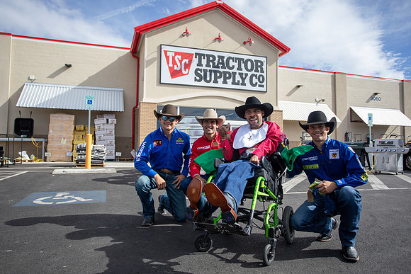 Tractor_Supply_029