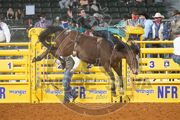 2020_Dez_09_WNFR_Bareback_Tanner Aus_082