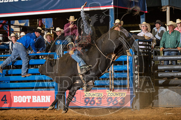 2020_06_06_Mesquite_Bulls_Riding_Jaron Sheehan_539_Silva