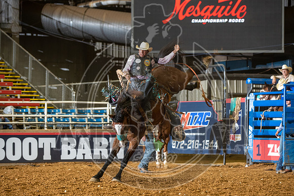 2020_06_13_Mesquite_Saddle_Bronc_Riding_460_Silva