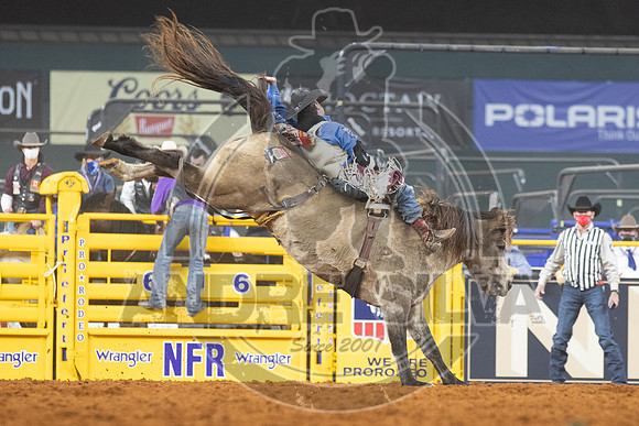 2020_Dez_06_WNFR_Bareback_Winn Ratliff_117