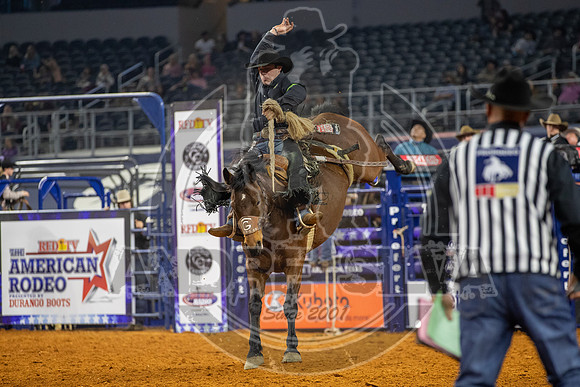 2021_TheAmerican_Saddle Bronc_Jade Blackwell_AndreSilva_320