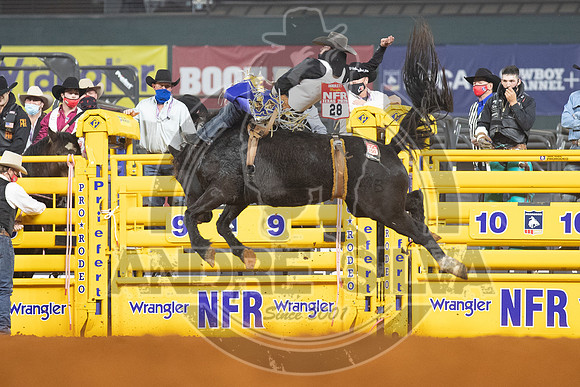 2020_Dez_03_WNFR_Bareback_Jamie Howlett_137