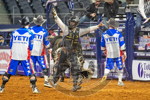 2021_TheAmerican_Bull Riding_Sage Kimzey_AndreSilva_974