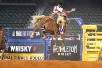 2020_Dez_03_WNFR_Bareback_Clayton Biglow_145