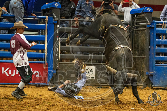 07_06_19_Mesquite_Bull_Riding_Lane Stevens_233_Silva