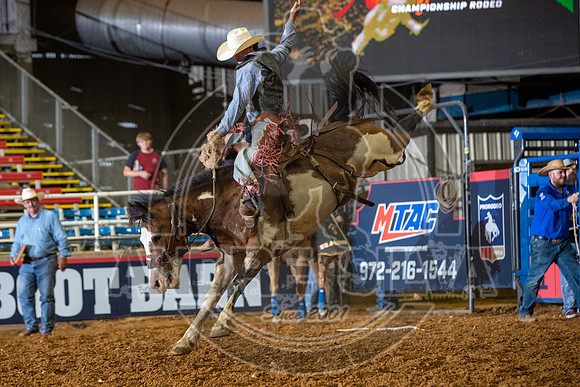 2020_06_06_Mesquite_Saddle_Bronc_Riding__572_Silva