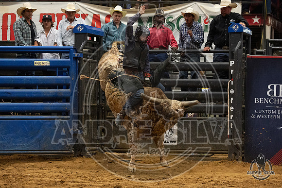 07_06_19_Mesquite_Bull_Riding_Dillon Jacobs_236_Silva