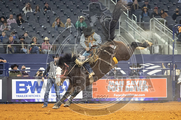 2021_TheAmerican_Saddle Bronc_Jake Watson_AndreSilva_336