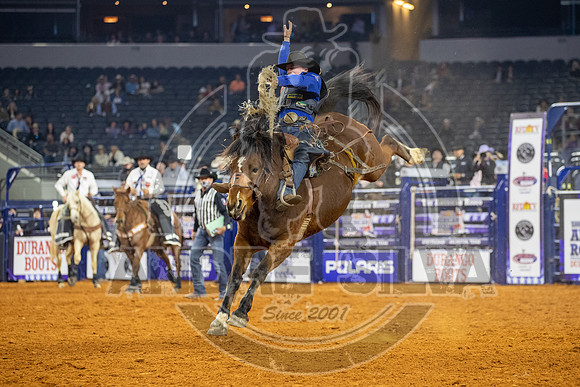 2021_TheAmerican_Saddle Bronc_Rusty Wirght_AndreSilva_319