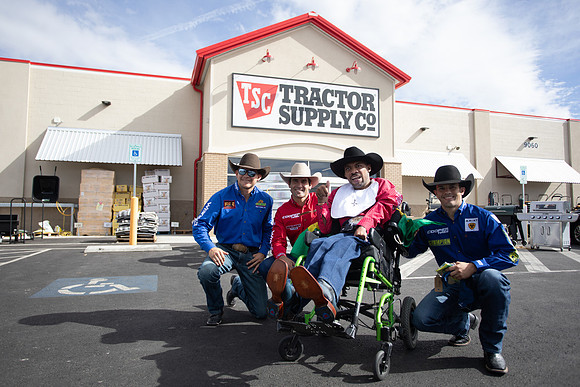 Tractor_Supply_027