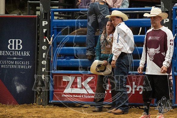 07_06_19_Mesquite_Womens_Ranch_Bronc_Riding_Crystal Collins_090_Silva