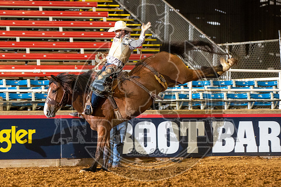 2020_06_06_Mesquite_Saddle_Bronc_Riding__576_Silva