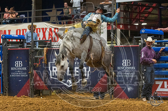 07_06_19_Mesquite_Bareback_Riding_Tyler Johnson_055_Silva