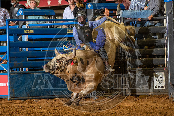 2020_06_06_Mesquite_Bulls_Riding_Brody Yeary_541_Silva