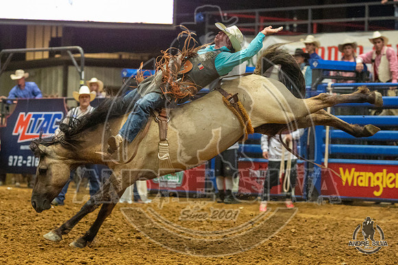 07_06_19_Mesquite_Bareback_Riding_Evan Jayne_068_Silva