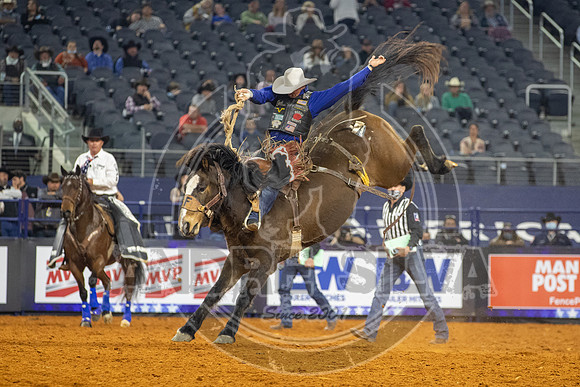 2021_TheAmerican_Saddle Bronc_Lefty Holman_AndreSilva_356