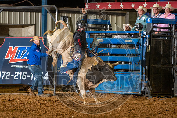 2020_06_06_Mesquite_Bulls_Riding_Ky Hamilton_545_Silva
